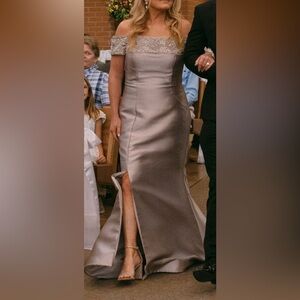 Sophisticated Off-Shoulder Maxi Dress